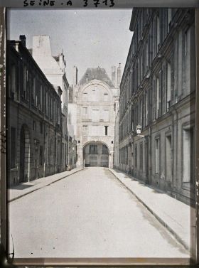 Image représentant La rue de Bretonvilliers vue du quai de Béthune