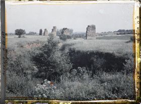 Image représentant La partie orientale de l'enceinte de l'ancienne ville de Mansoura