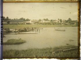 Image représentant Vue sur la lagune, en direction de la mission catholique (?)