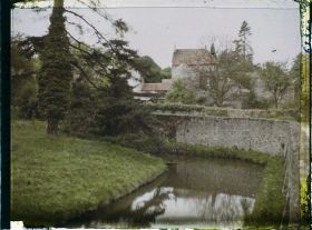 Image représentant Seine et Oise, St Nom la Bretèche, Vue sur le village