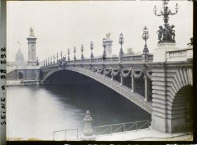 Image représentant Le pont Alexandre III et les Invalides