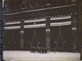 Image représentant Les funérailles de monseigneur Amette à la cathédrale de Notre-Dame