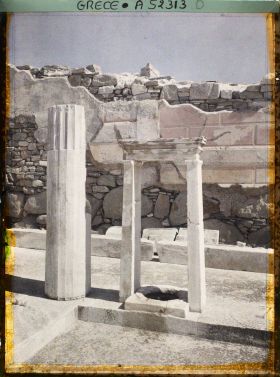 Image représentant Cour de la Maison du Trident (le Puits)