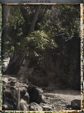 Image représentant Source d'eau dans la chaîne de l'Elbourz (près de Darband ?)