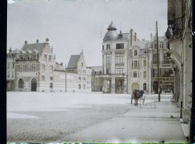 Image représentant France, Béthune, La Gde Place, Sud Est