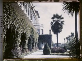 Image représentant Accords de Locarno, les jardins de l'Hôtel Esplanade où réside la délégation allemande