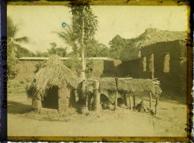 Image représentant Autels des fétiches Lègba et Dan