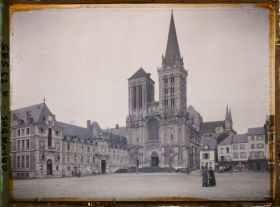 Image représentant La cathédrale Saint-Pierre et l'ancien évêché