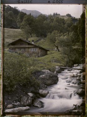 Image représentant Un chalet et une rivière à Grindelwald