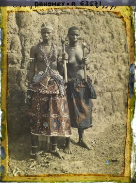 Image représentant Deux féticheuses du Tonnerre ou Hèbiôssô