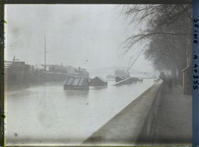 Image représentant Le port de Passy depuis l'île aux Cygnes