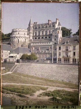 Image représentant Le château depuis les bords de la Loire