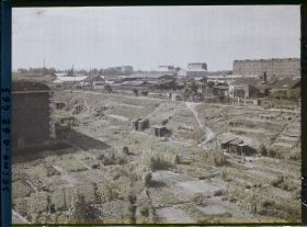 Image représentant Les jardins ouvriers dans les fossés des fortifications porte de la Chapelle