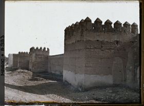 Image représentant Le mur d'enceinte de la ville