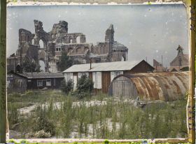 Image représentant France, Albert, Une Vue sur l'Abside de la Basilique