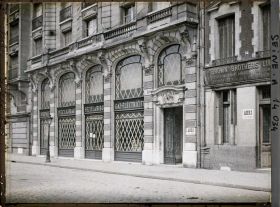 Image représentant Abris aux 94-96 boulevard Richard-Lenoir, vitrines de magasin protégées contre les bombardements
