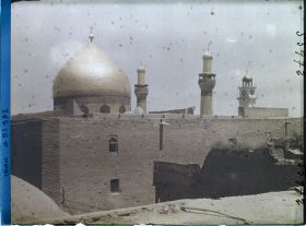 Image représentant Dôme et minarets de la mosquée funéraire d'Ali