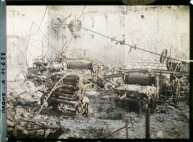 Image représentant France, Reims, Ruines rue Ste Marguerite (matériel d'Imprimerie)