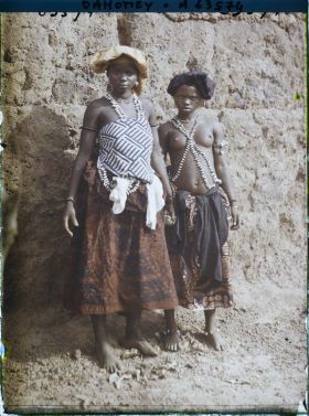 Image représentant Deux féticheuses de Sakpata