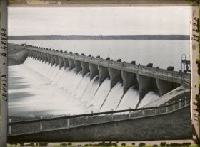 Image représentant Canada, Bassano, Barrage de la Bosse - Vue vers le N. O.