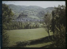 Image représentant La commune vue du château de Coumes