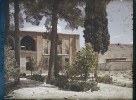 Image représentant Le mausolée du poète Saadi