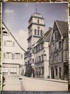 Image représentant France, Kaysersberg, L'Hôtel de Ville et l'Eglise