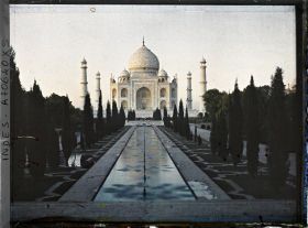 Image représentant Le grand canal axial et le mausolée du Taj Mahal