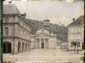 Image représentant France, Raon-l'Etape, Place de l'Eglise St Luc