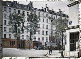 Image représentant La place de la Sorbonne vue de la rue de la Sorbonne