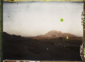 Image représentant Afghanistan, Dilaram, Coucher de Soleil sur la montagne isolée deKoh-i-Duzdan