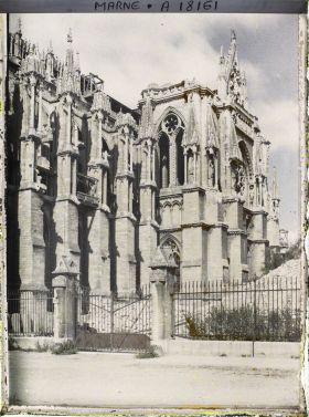 Image représentant France, Reims, Cathédrale ; partie latérale