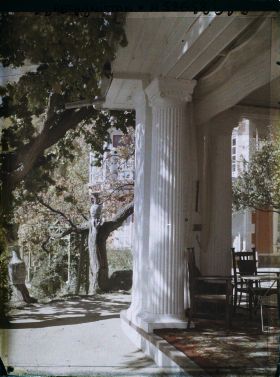 Image représentant Afghanistan, Paghman, Jardin du Palais du Roi - Au pavillon de réception