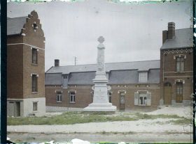 Image représentant France, Achiet, Le Monumt aux Morts