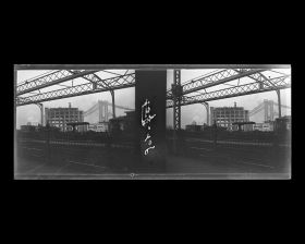 Image représentant La ville vue depuis le pont de Brooklyn