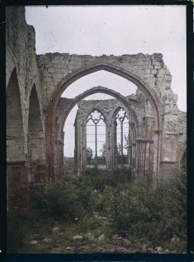 Image représentant France, Varennes, Intérieur de l'Eglise
