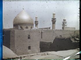 Image représentant Dôme et minarets de la mosquée funéraire d'Ali