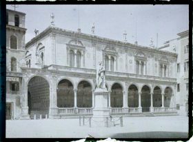 Image représentant Place des Seigneurs ou Place Dante