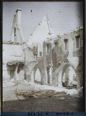 Image représentant France, Reims, Cloître des Cordeliers autre vue
