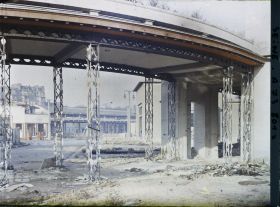 Image représentant L'exposition des arts décoratifs, démolition des pavillons sur l'esplanade des Invalides