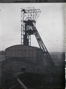 Image représentant Prusse, Ickern Vicktor, Chevalement du puits 3