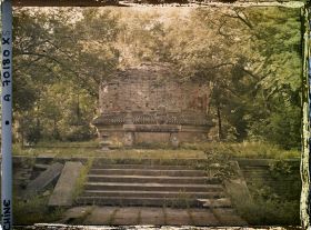 Image représentant Le tombeau de la princesse Fuhui, appelé aussi tombeau de Foshou Gongzhu (" Princesse à la Main de Bouddha ")