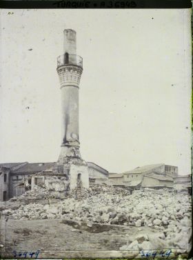 Image représentant Turquie, Eski-Ckehir, Mosquée incendiée
