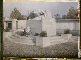 Image représentant Somme, Péronne, Le monument aux Morts de la Ville