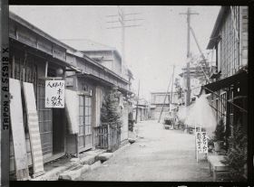 Image représentant Maison de thé à Akasaka (?)