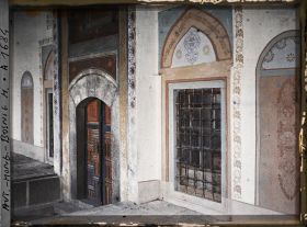 Image représentant Porte de la mosquée, vue de côté