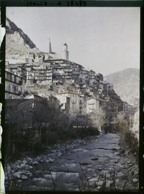 Image représentant Vue d'ensemble sur la ville de Tenda