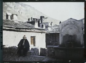 Image représentant Berger près de la fontaine du village