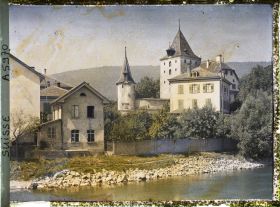 Image représentant Le château de Nidau et la Zihl