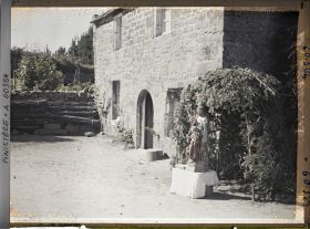 Image représentant Le reposoir de saint Joseph sur le parcours de la Grande Troménie